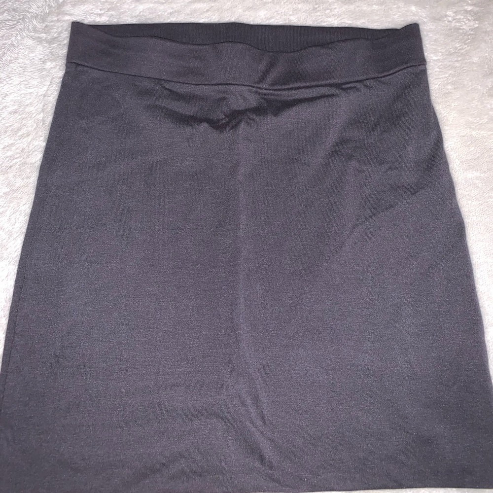Gray bodycon mini skirt